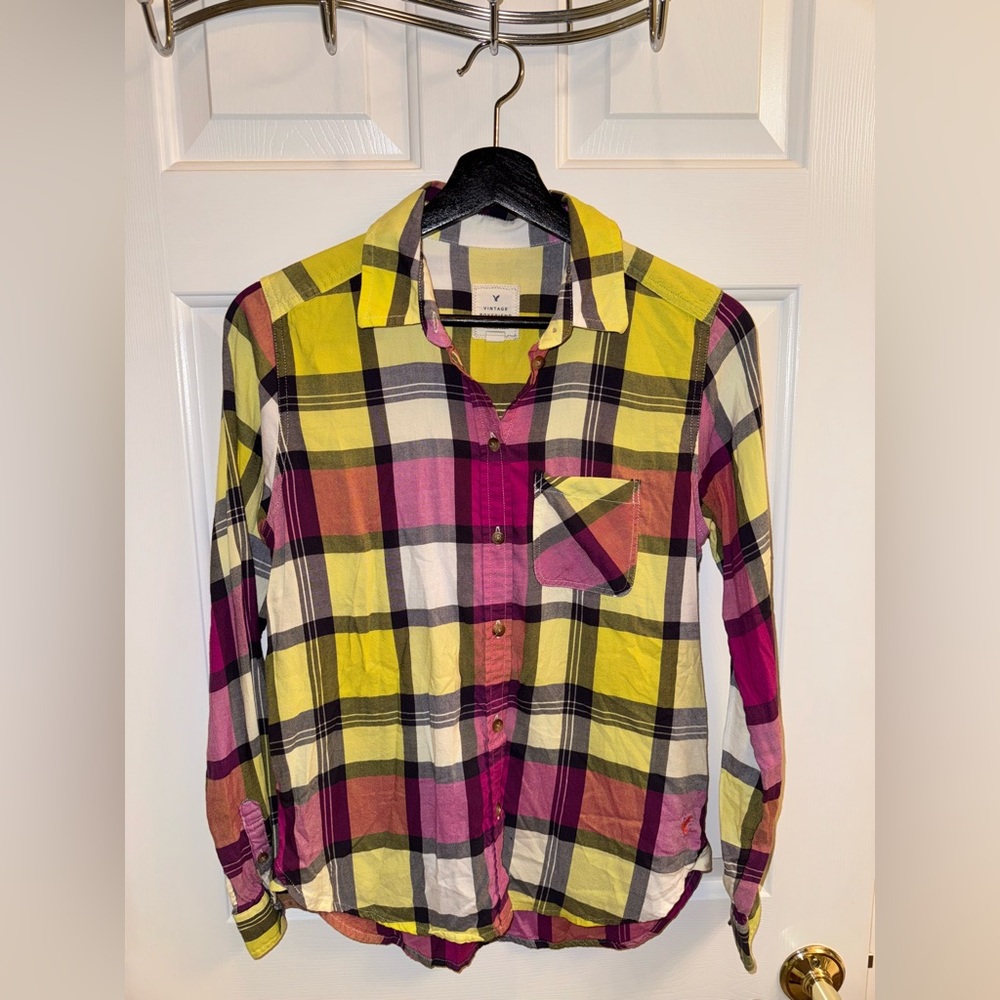 American Eagle Outfitters Plaid Button-Down